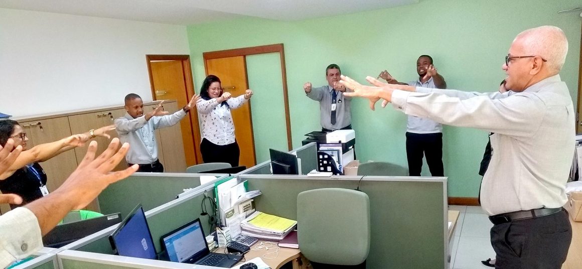 Ginastica Laboral no Escritório Central