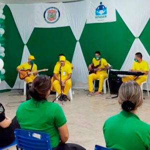 COMPAJ: Reeducandos fazem homenagem para colaboradoras